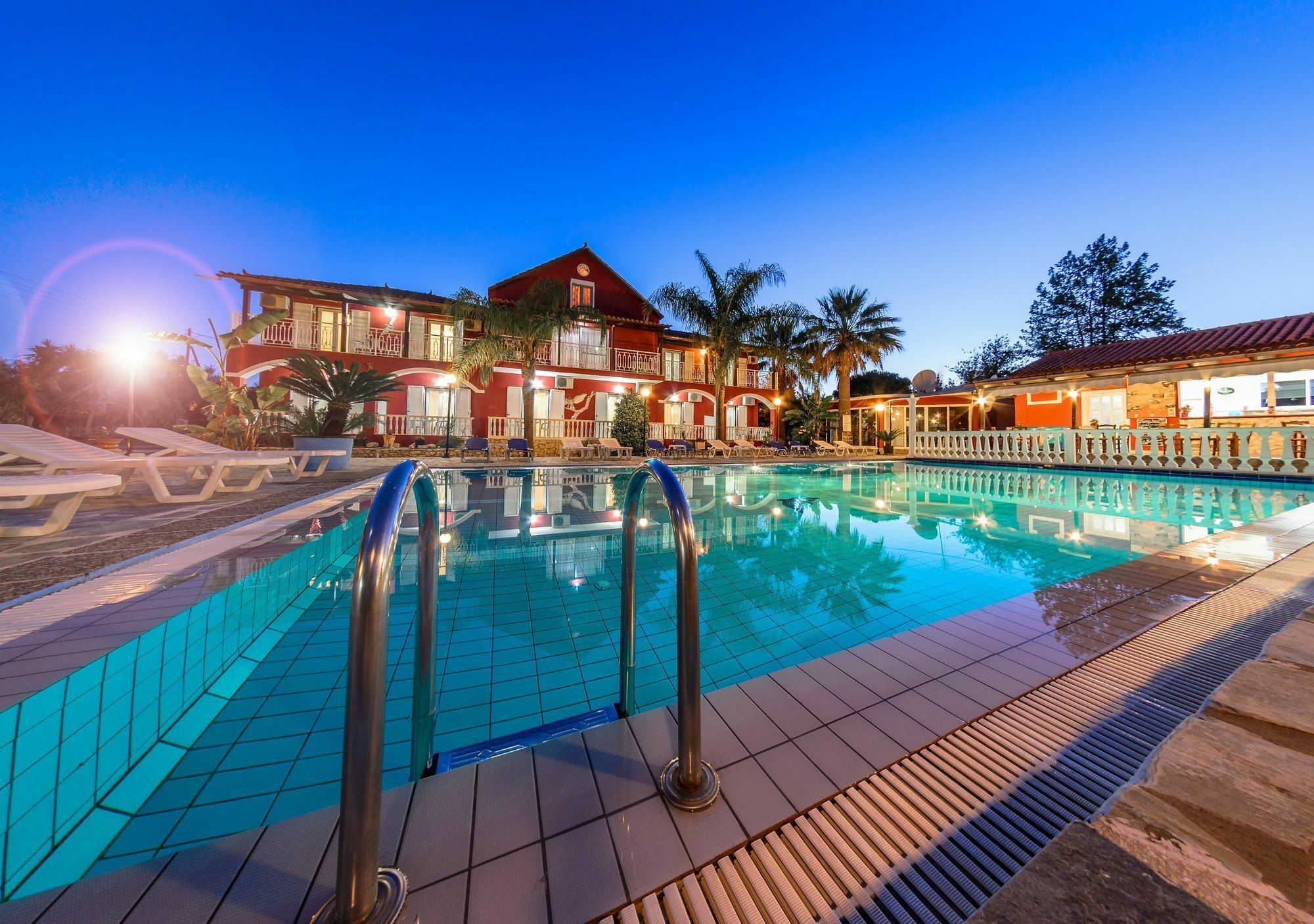 Borsalino Studios & Apartments Лаганас Екстериор снимка