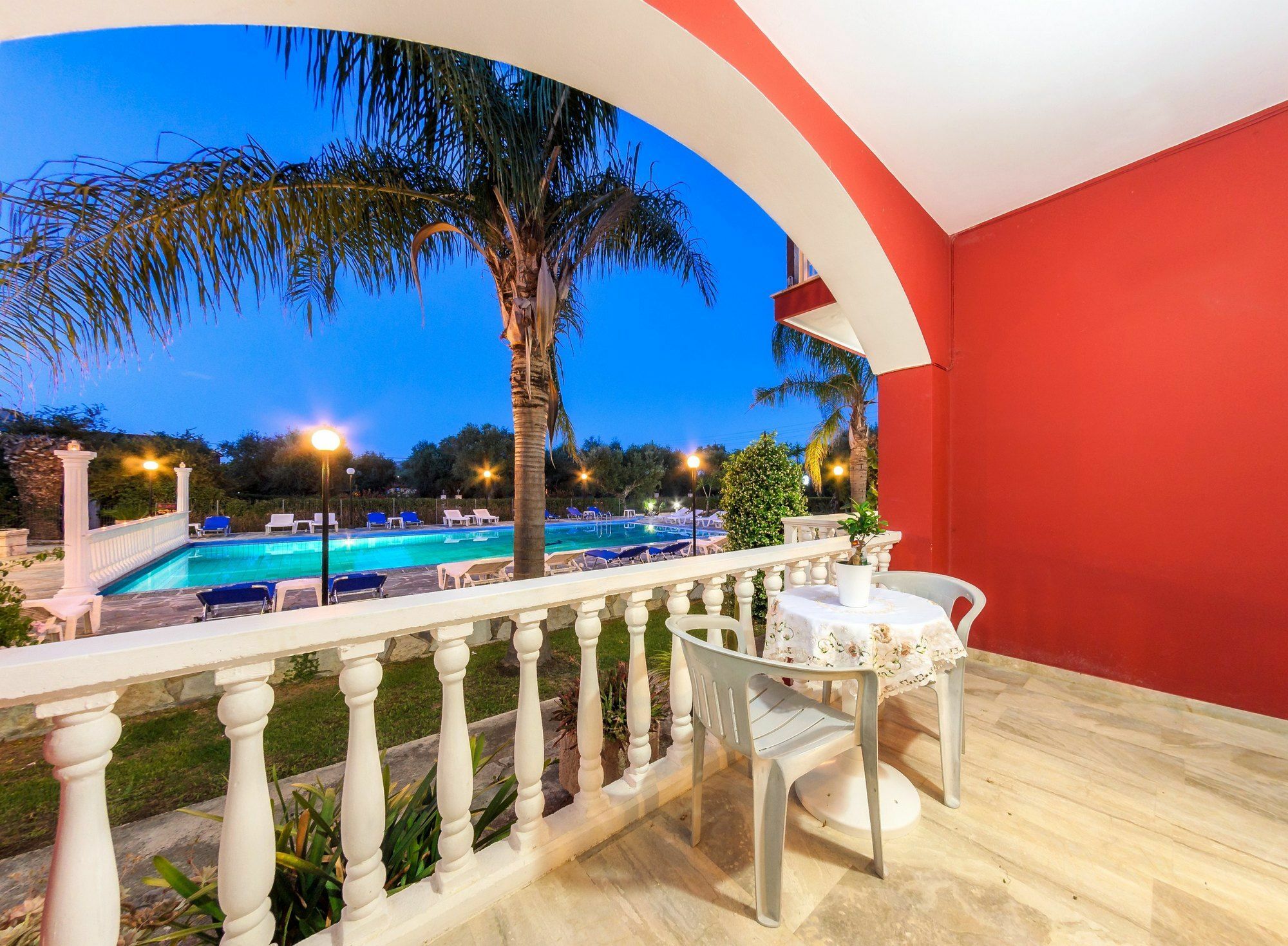 Borsalino Studios & Apartments Лаганас Екстериор снимка